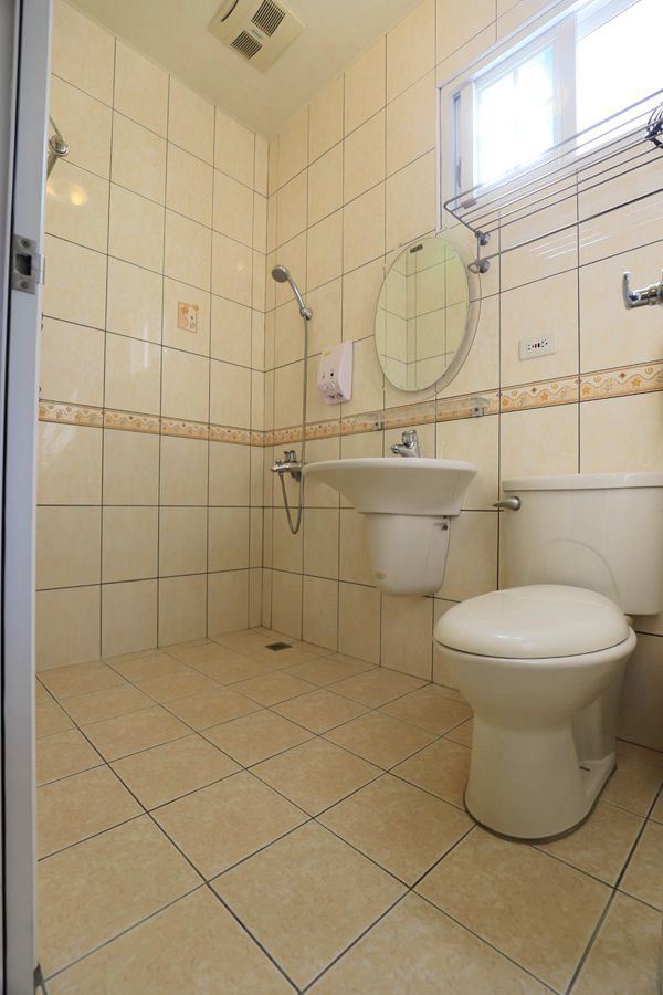 二樓包層(四間房) - 房型照片